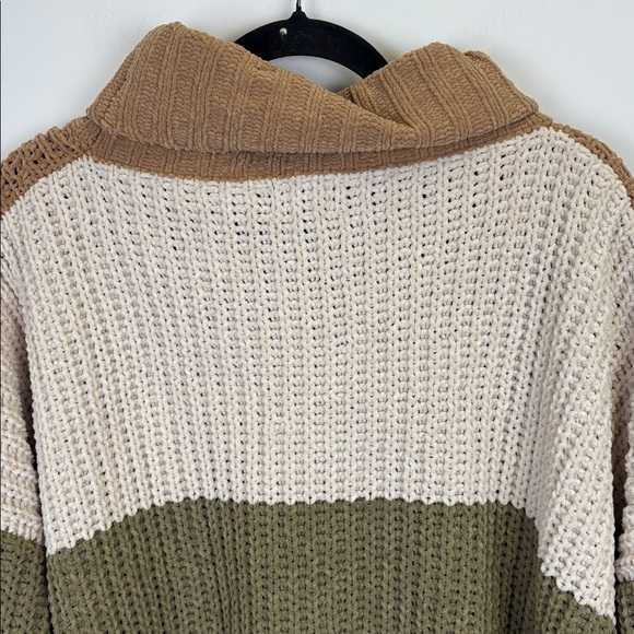 POL Sweater Olive, cream, caramel Cowl neck/ SOFT/ Size medium - Picture 8 of 9